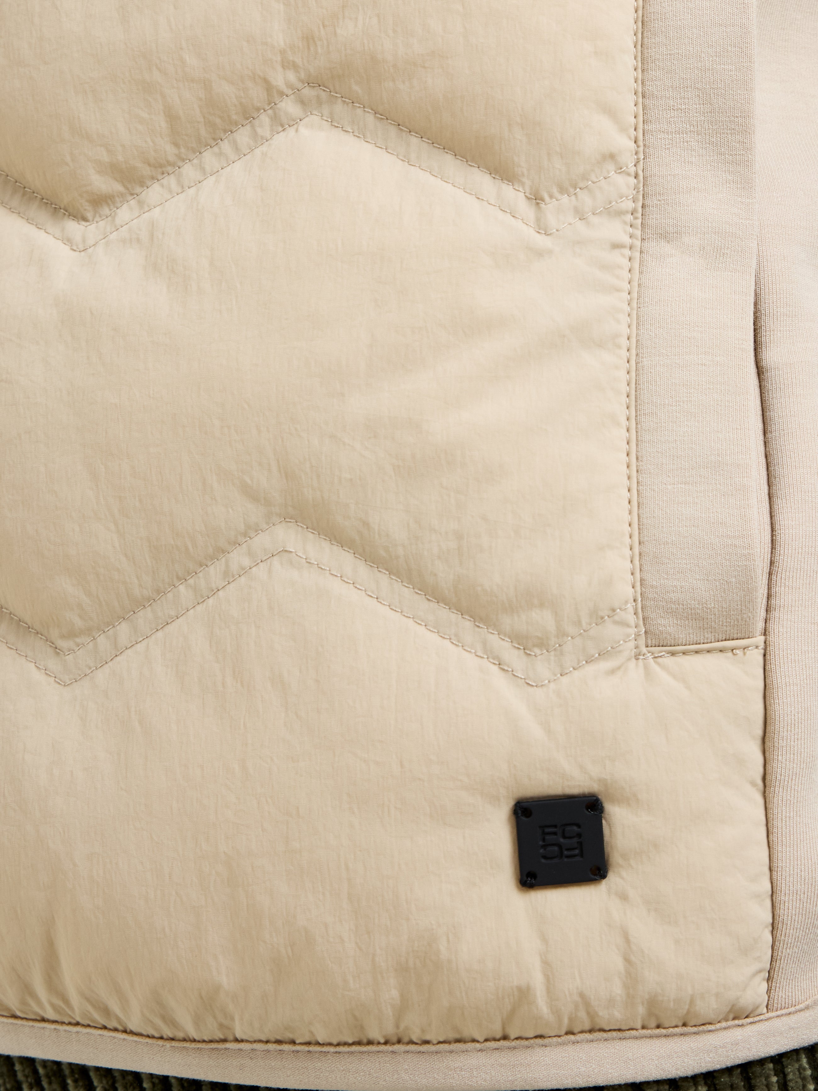 Hybrid Zig Zag Gilet