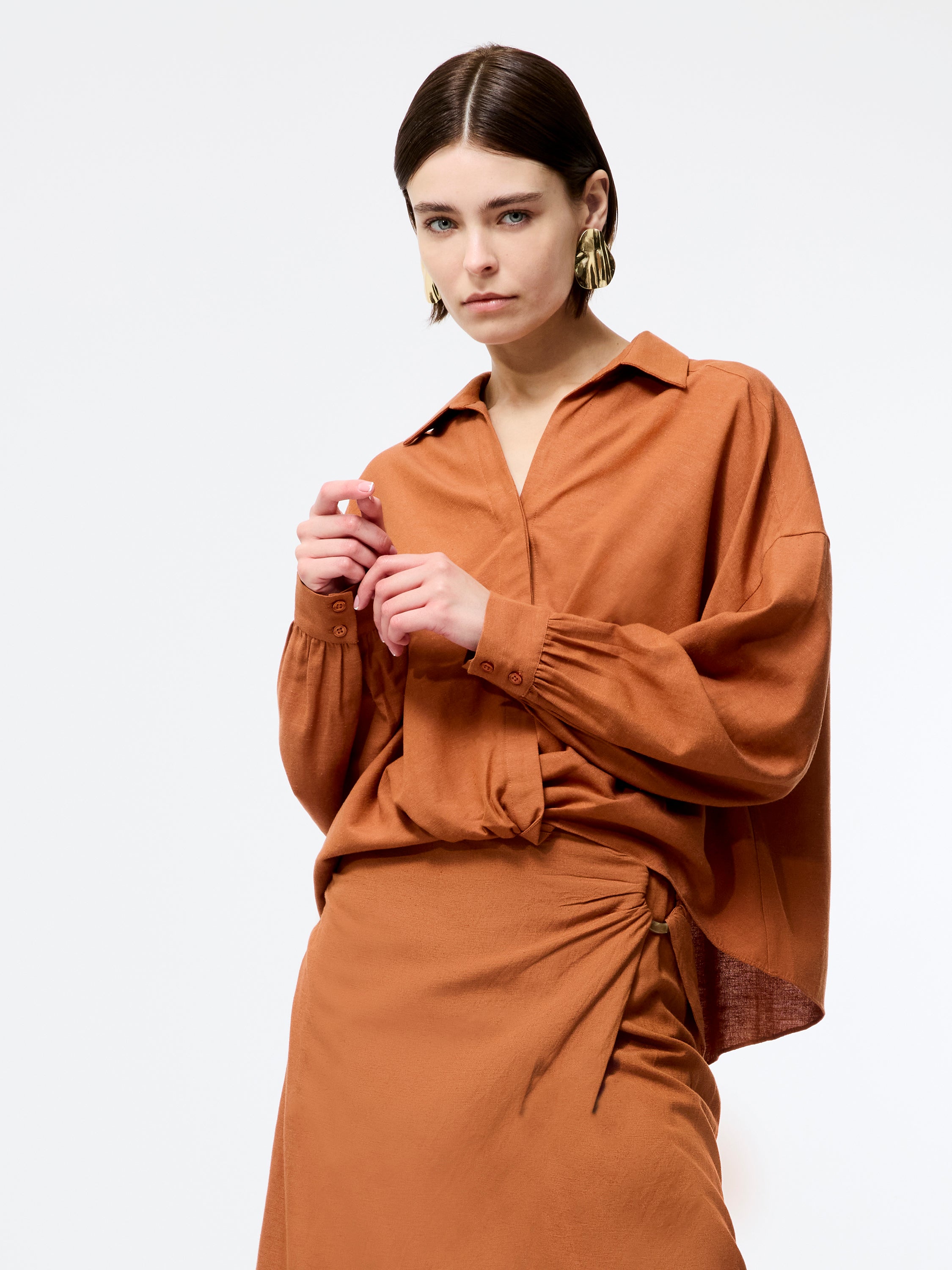 Ariette Linen Blend Long Sleeve Tuck Shirt