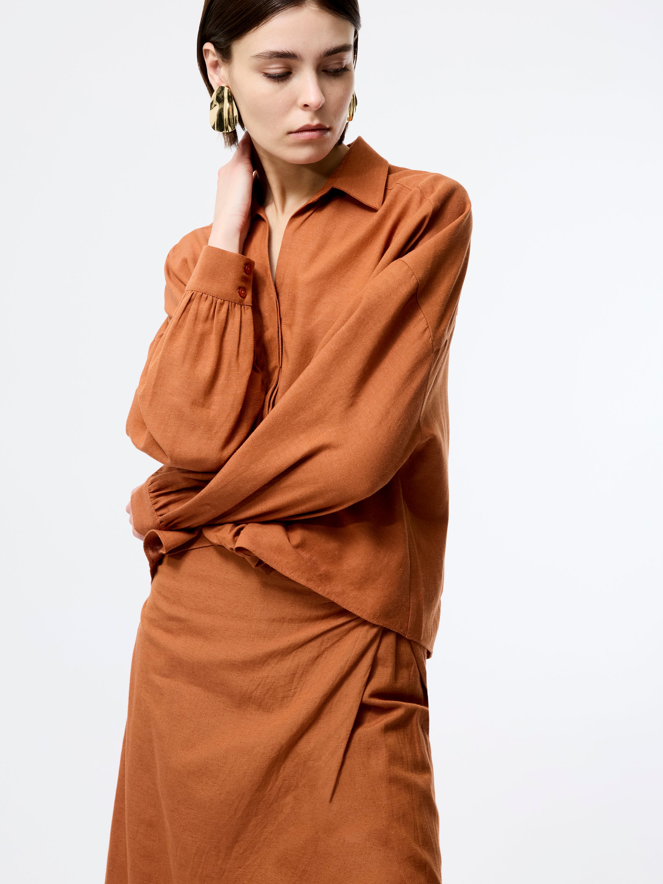 Ariette Linen Blend Long Sleeve Tuck Shirt