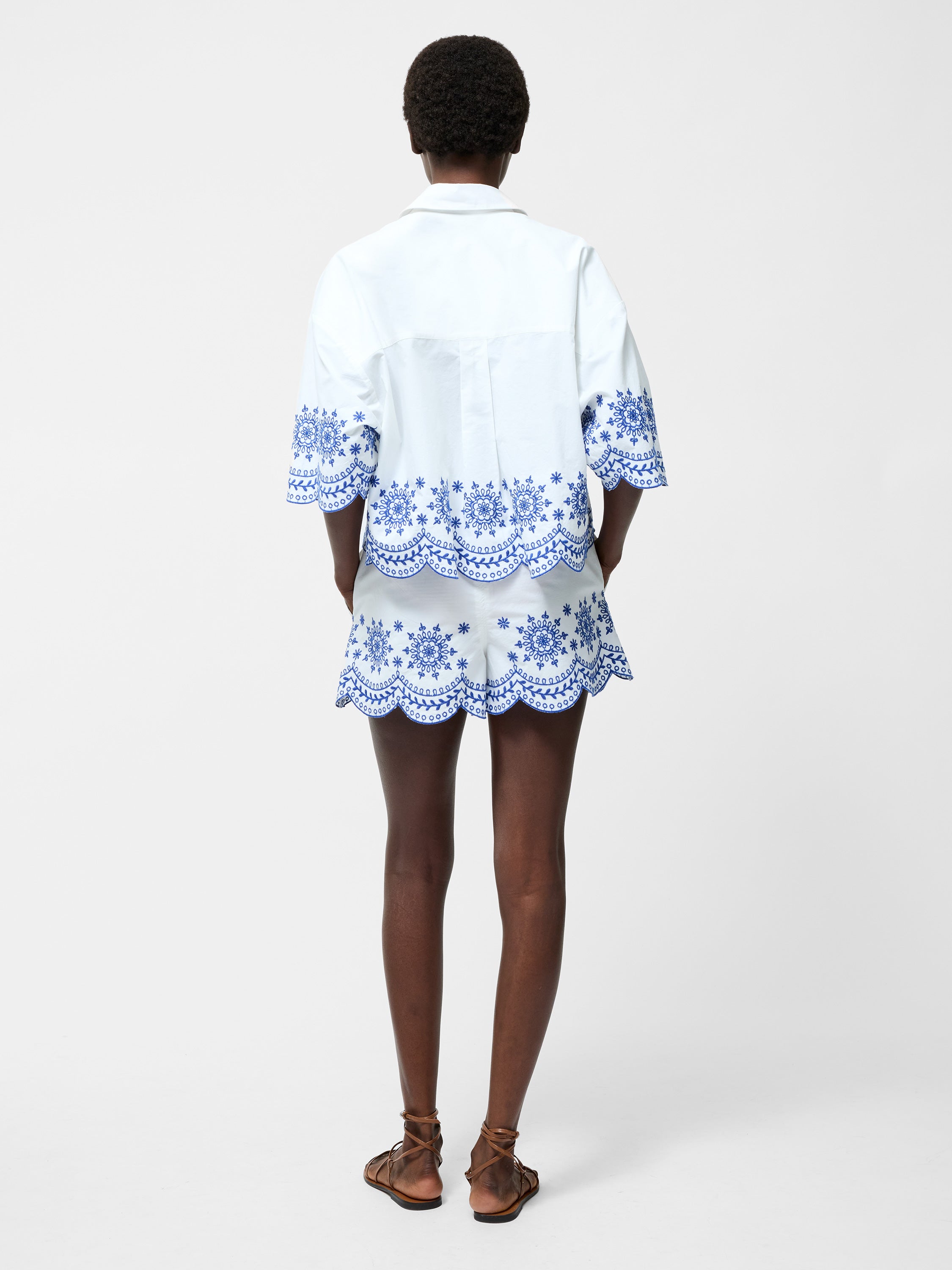 Embroidered Hem Popover Short Sleeve Shirt