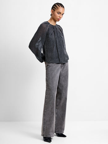 Stacey Dobby Twist Top