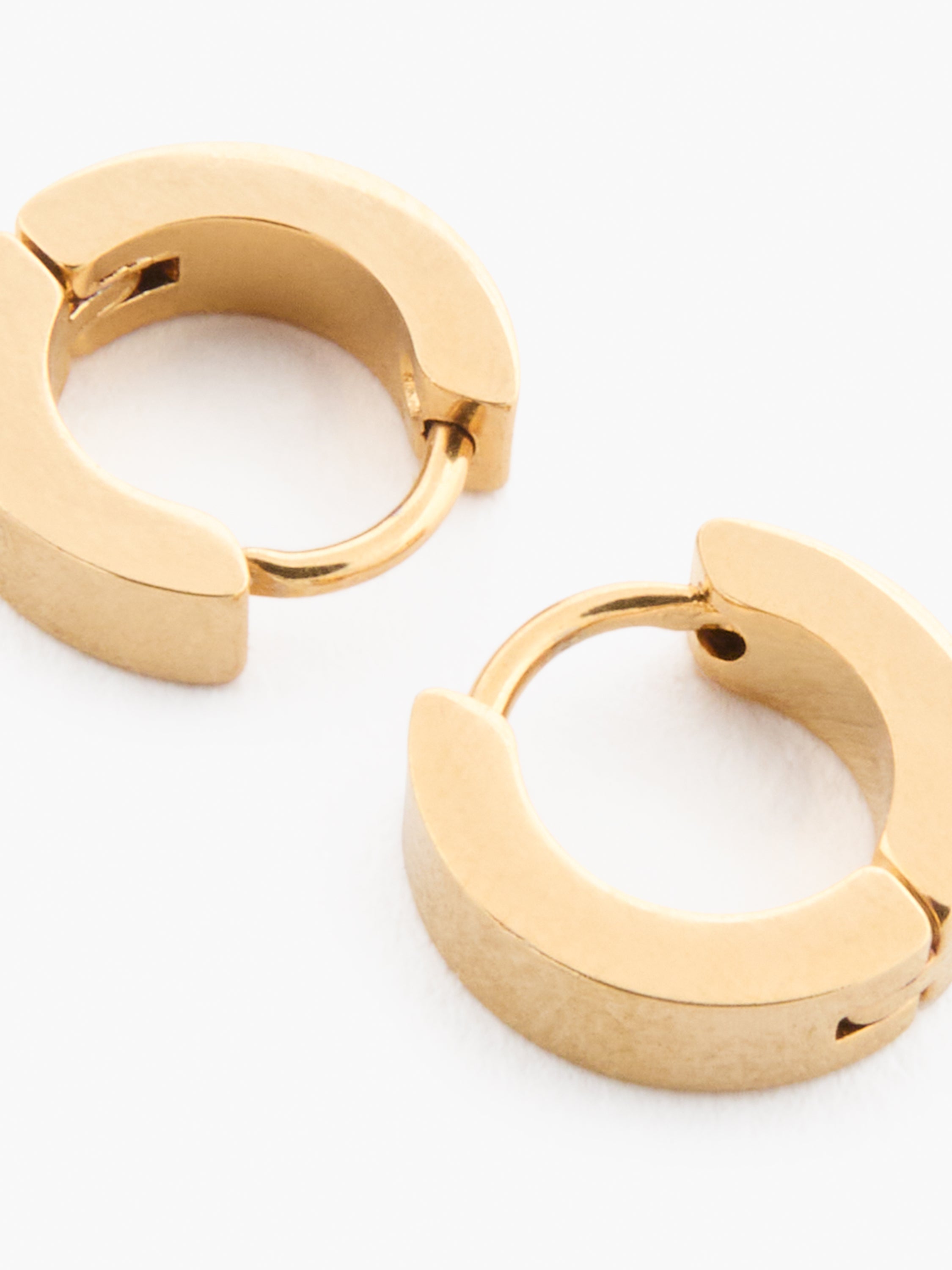 Small Huggie Hoop Earrings (2 Pairs)